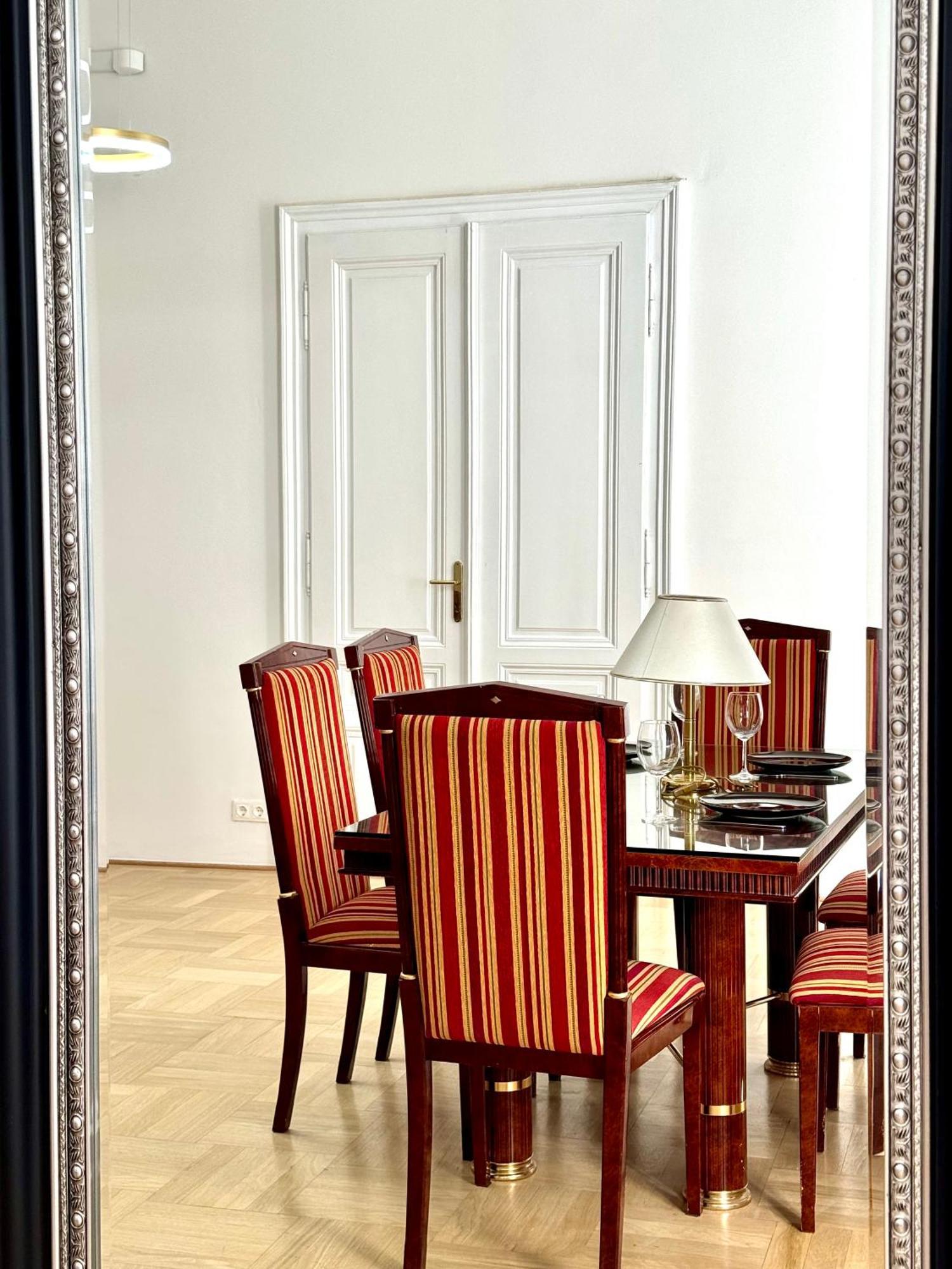 Opera Vienna Apartment 145 M2 Esterno foto