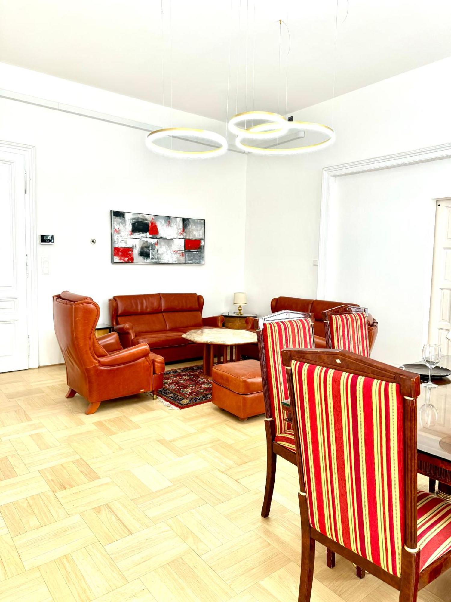 Opera Vienna Apartment 145 M2 Esterno foto