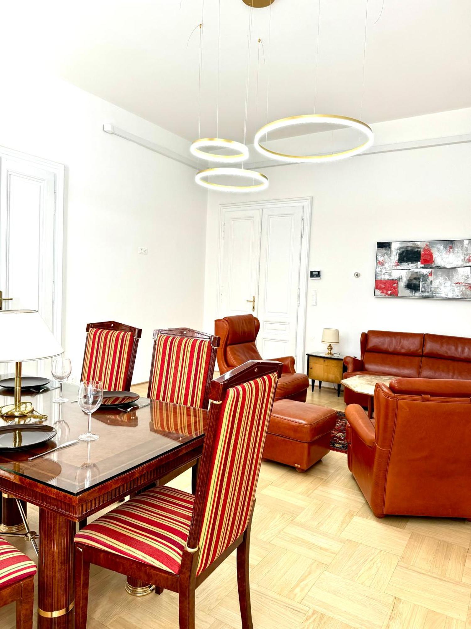 Opera Vienna Apartment 145 M2 Esterno foto