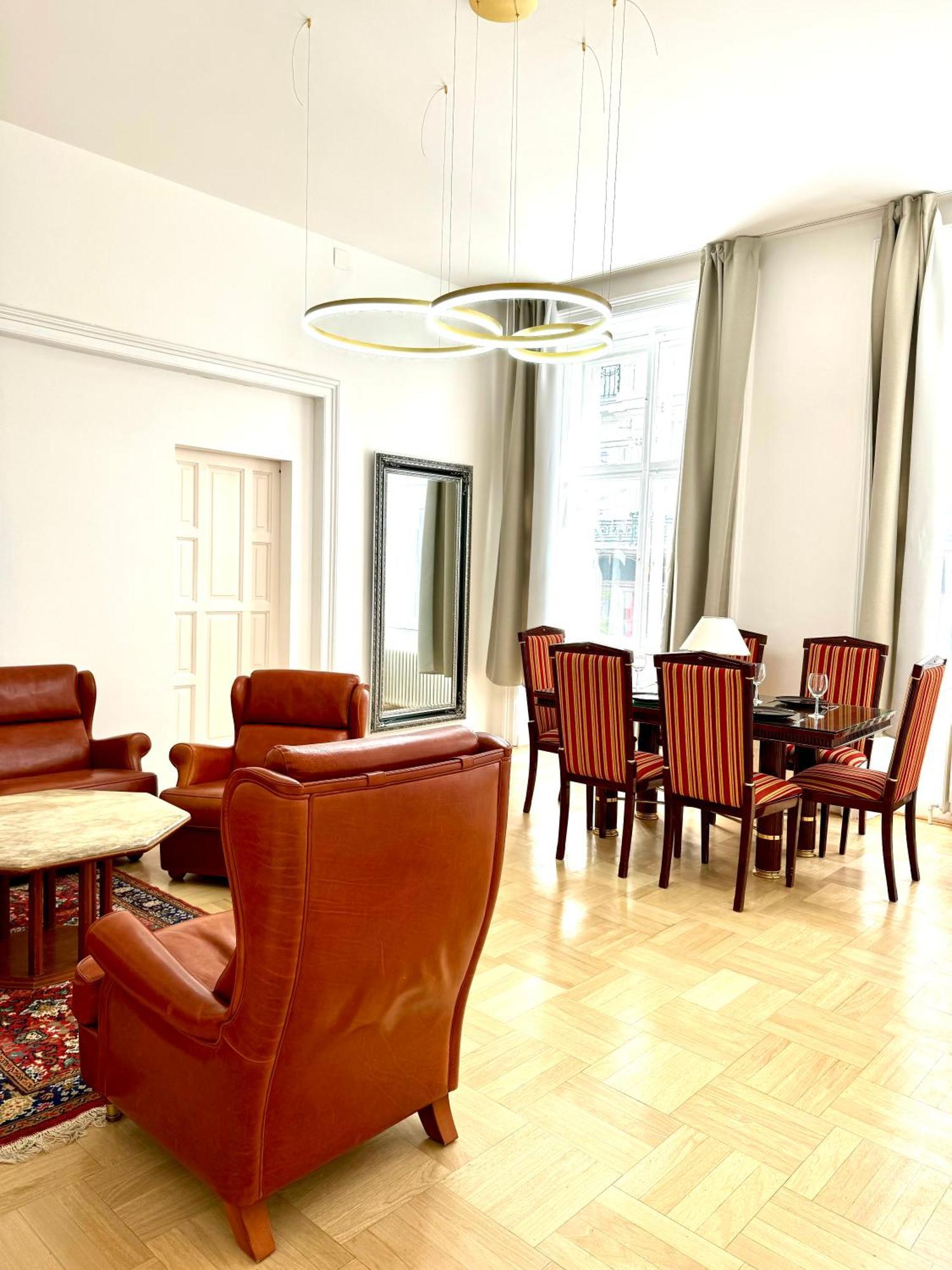 Opera Vienna Apartment 145 M2 Esterno foto
