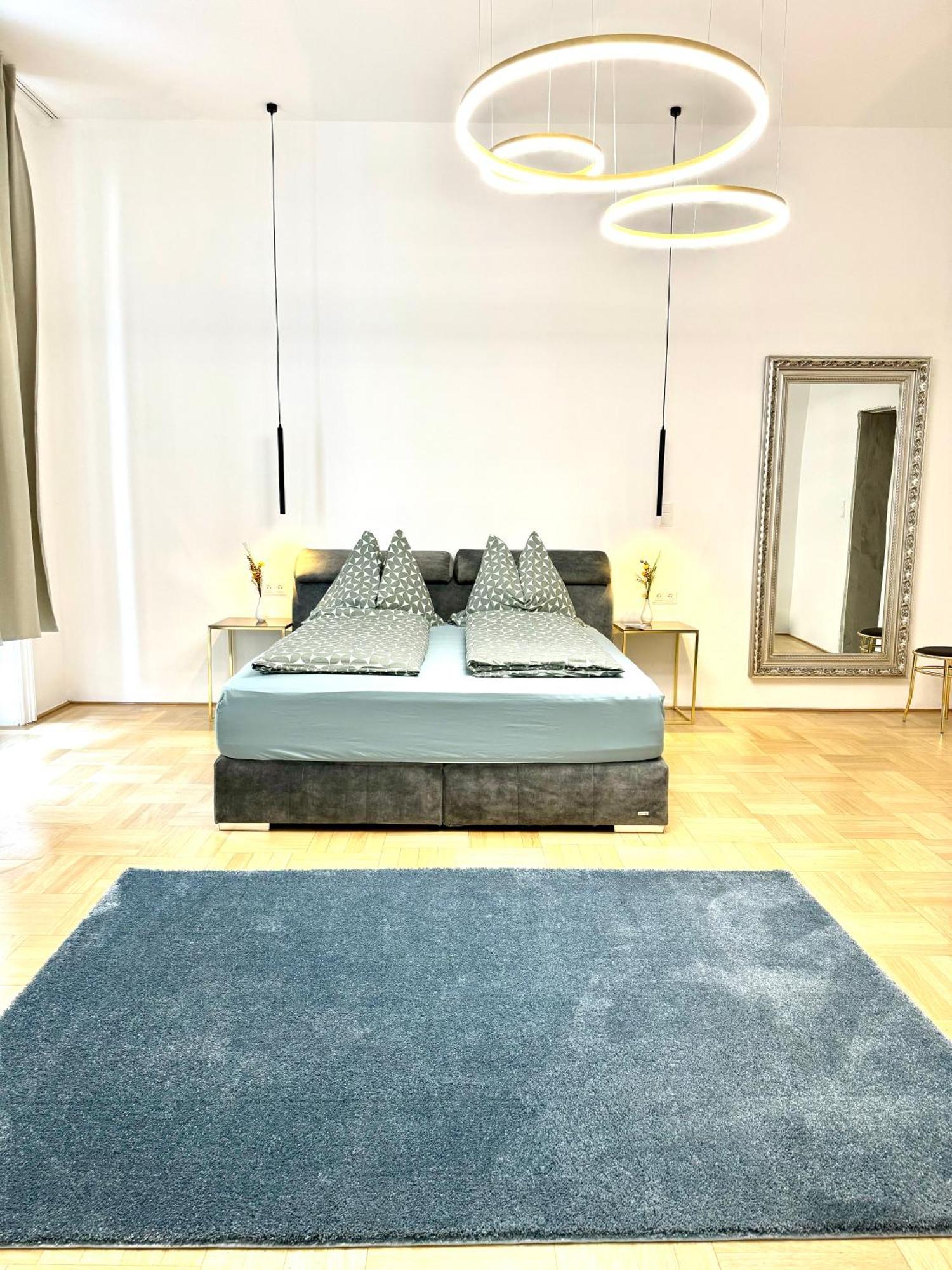 Opera Vienna Apartment 145 M2 Esterno foto